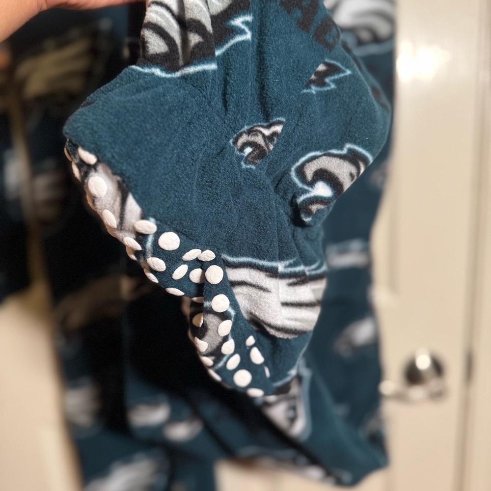 Philadelphia Eagles Ladies Highlight Microfleece Union Suit - Midnight Green - Picture 7 of 8